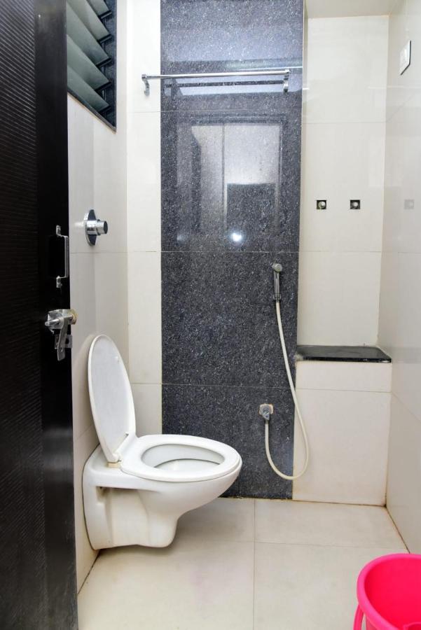 Nivant Lodge Solapur Εξωτερικό φωτογραφία