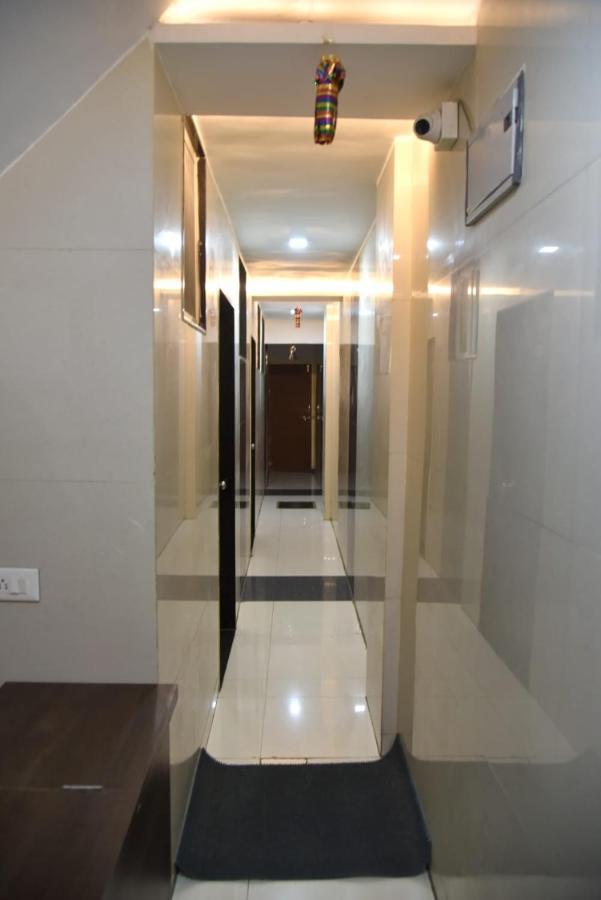 Nivant Lodge Solapur Εξωτερικό φωτογραφία