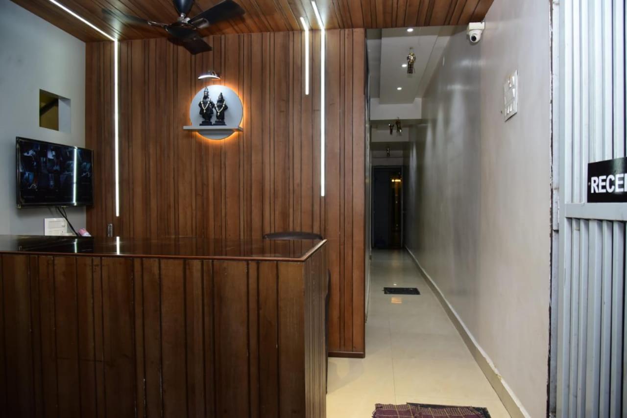 Nivant Lodge Solapur Εξωτερικό φωτογραφία