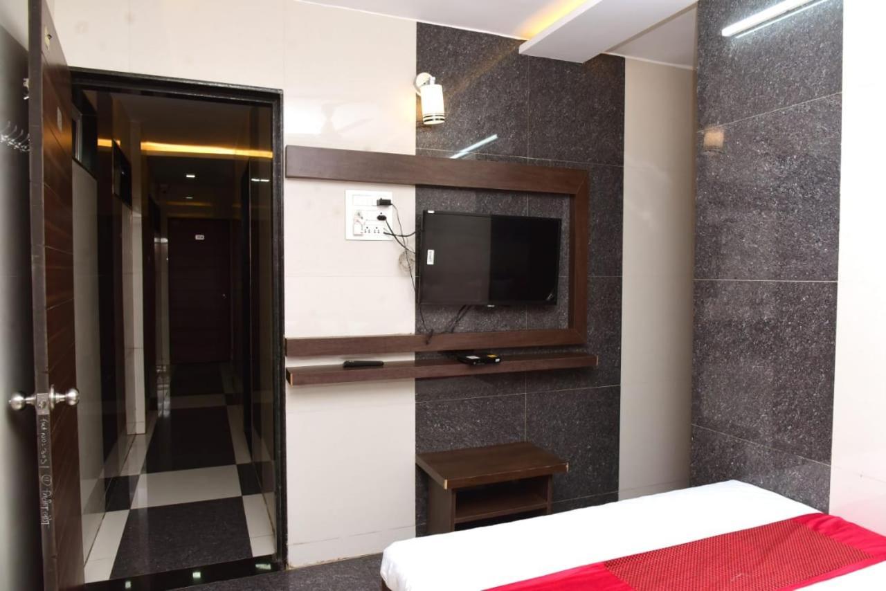 Nivant Lodge Solapur Εξωτερικό φωτογραφία